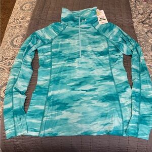 Under Armour Women’s Long Sleeve Quarter Zip